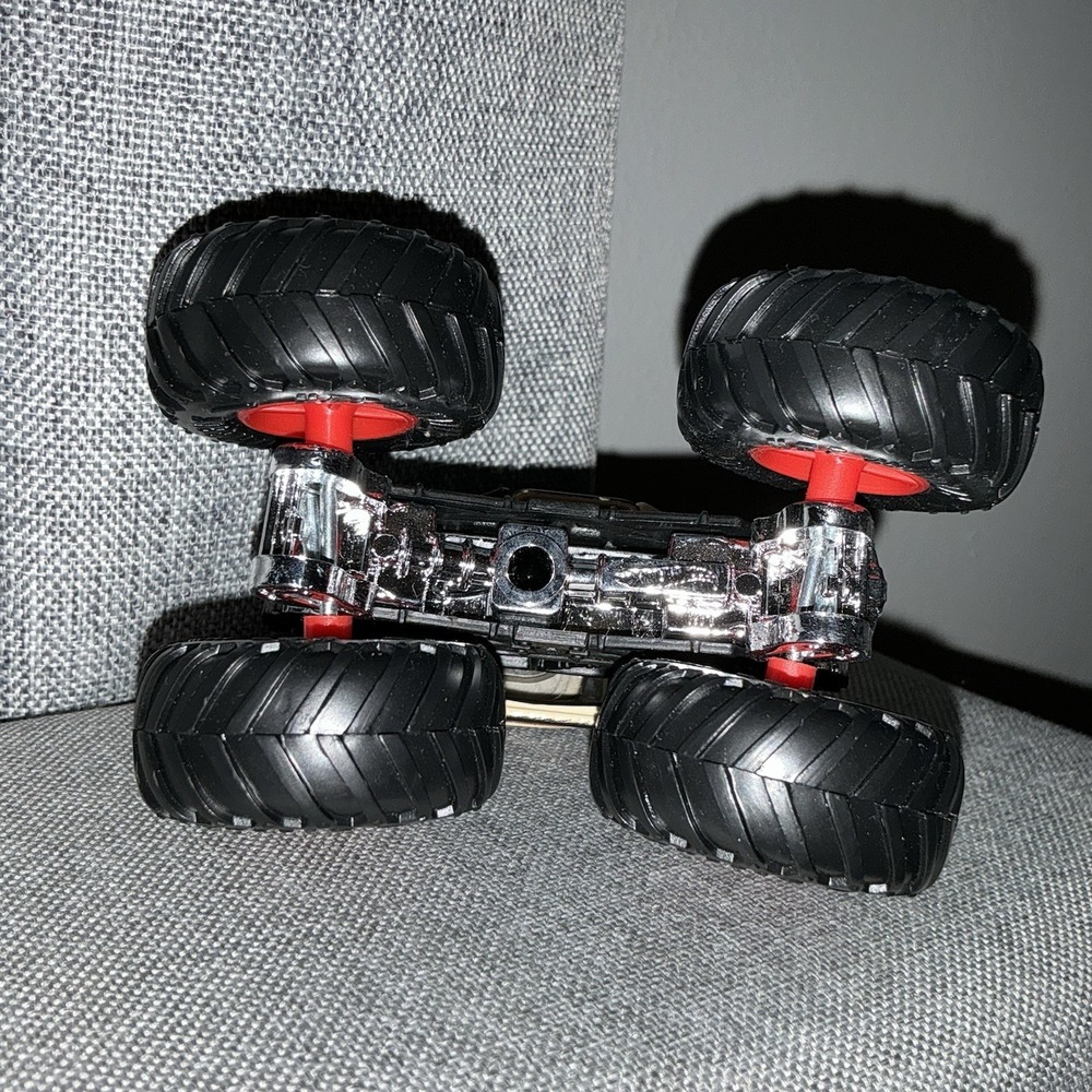 Monster Truck Donkey Kong Hot Wheels 1:64 Super Mario 2020 - Picture 3 of 3